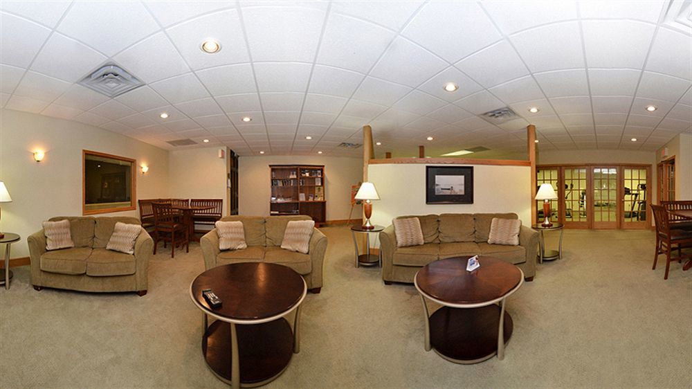 Best Western Plus Plattsburgh Exteriér fotografie